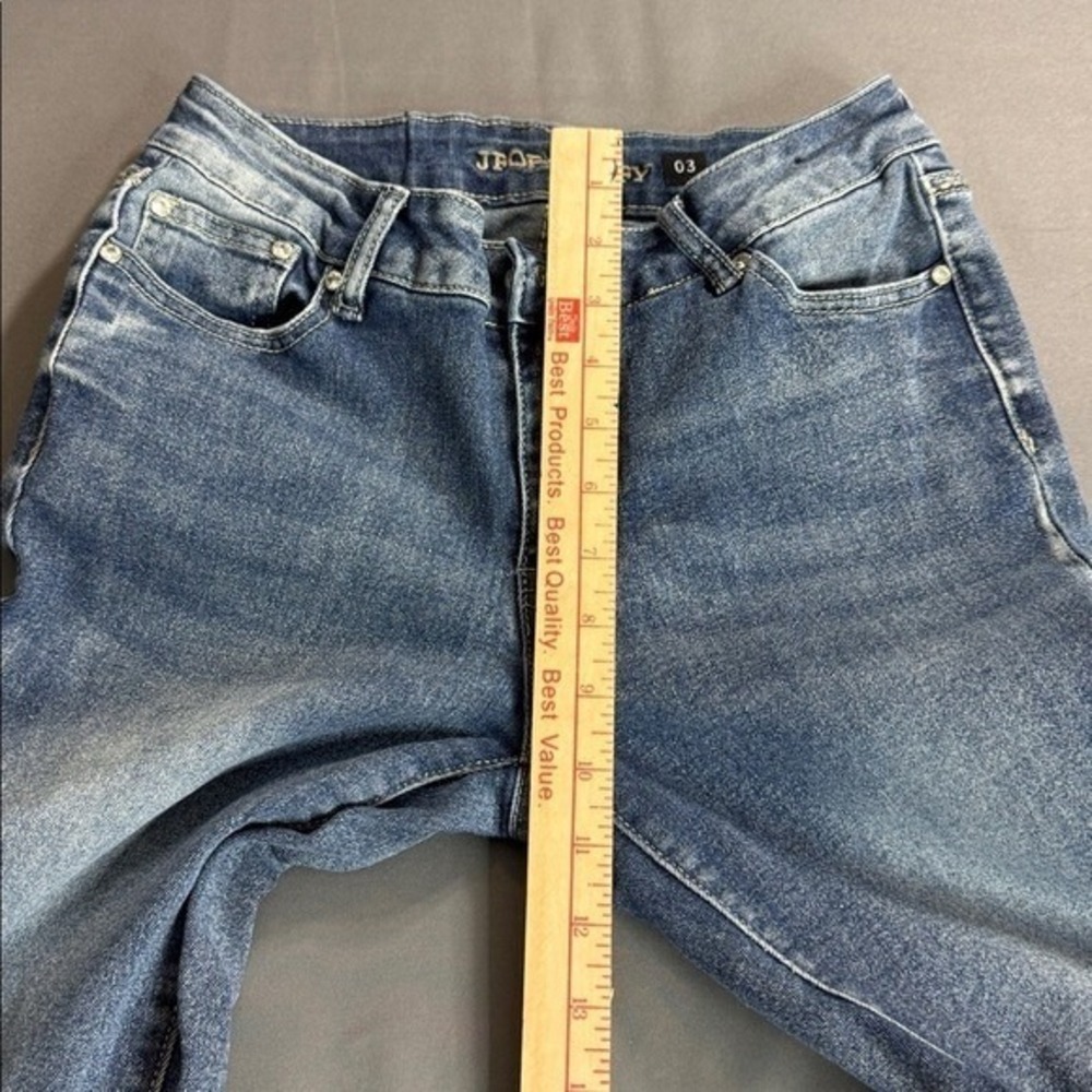 J For Justify Butterfly‎ Embroidered Bootcut Jeans Medium Wash Blue Size 3 03 - Picture 8 of 14